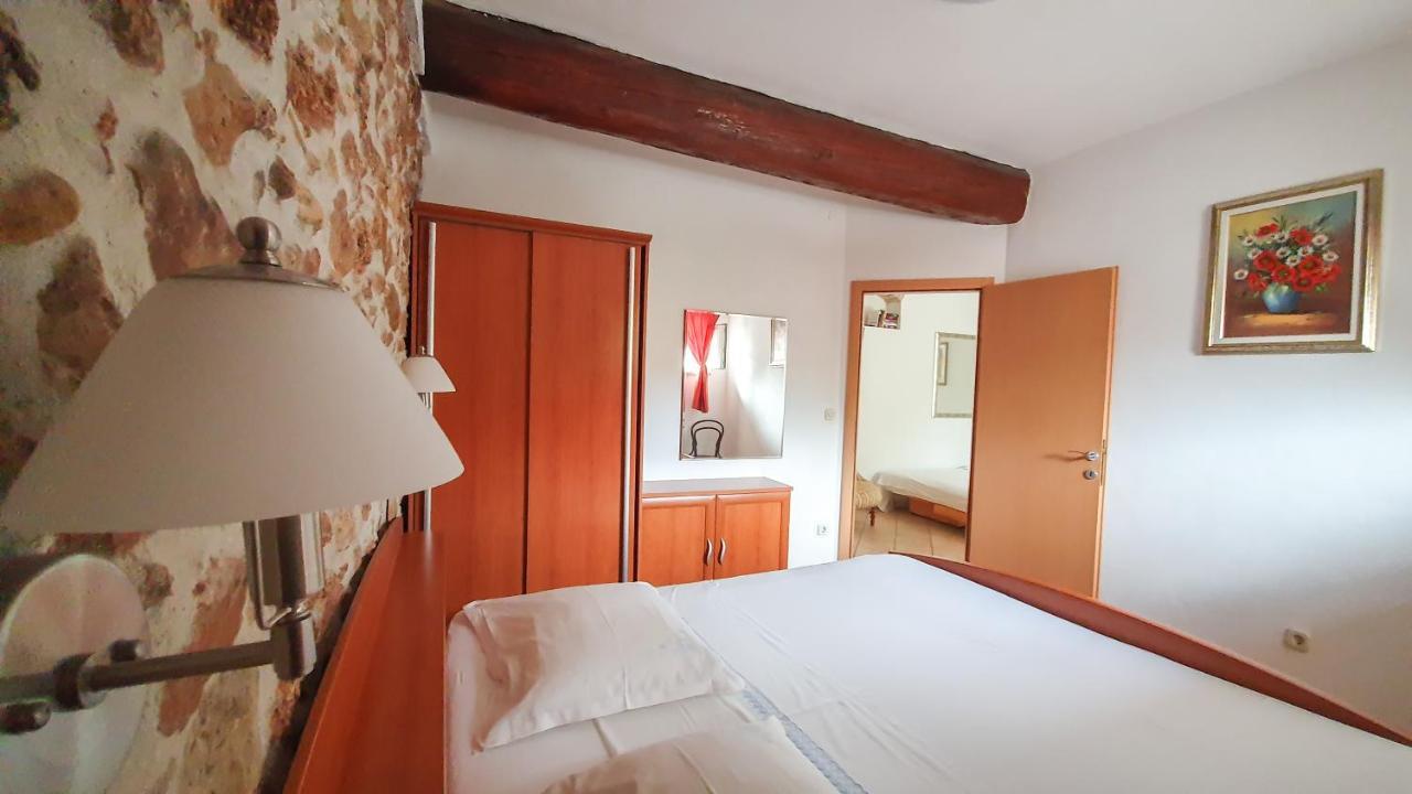 Apartments Obala Bol Extérieur photo