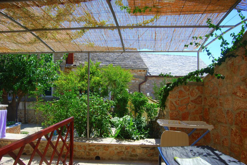 Apartments Obala Bol Extérieur photo