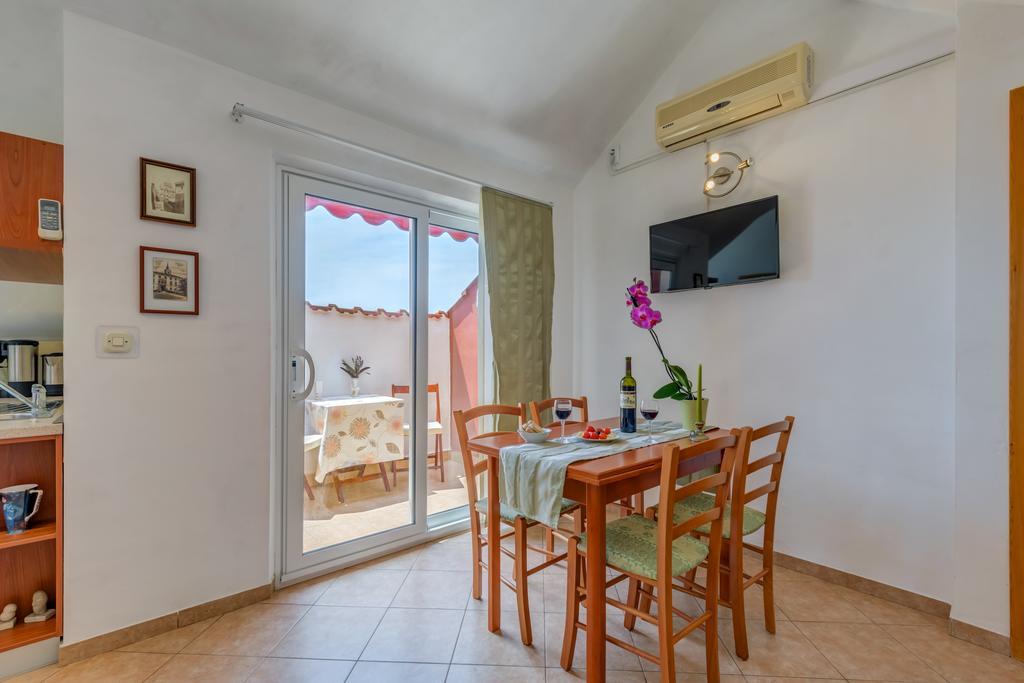 Apartments Obala Bol Extérieur photo