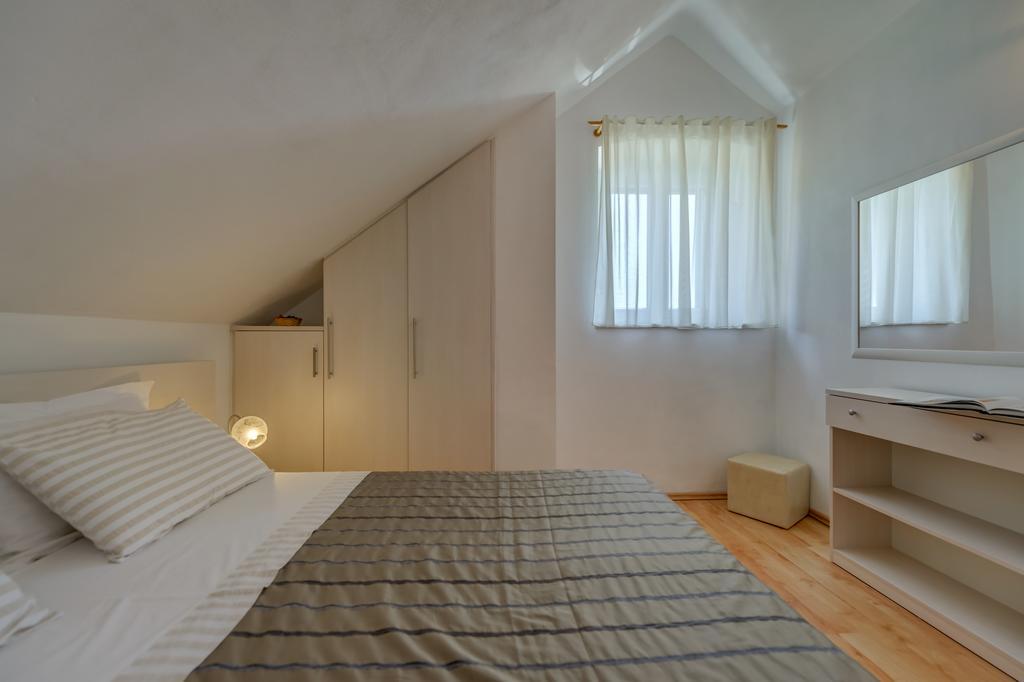 Apartments Obala Bol Extérieur photo